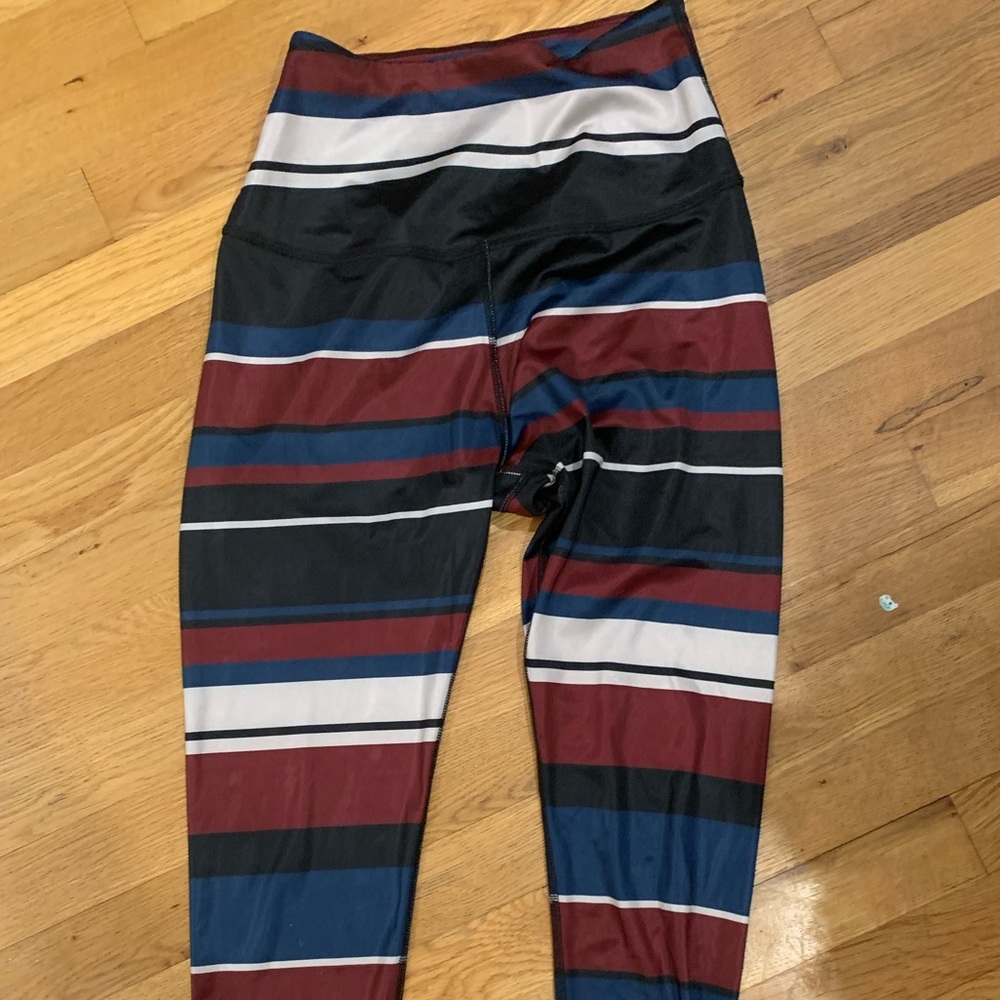 Beyond Yoga stripe leggings size M